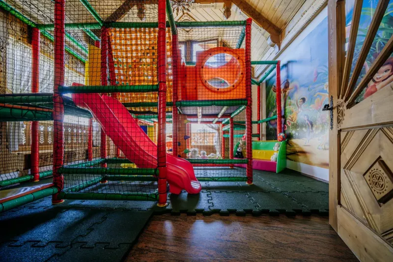 Strefa dla najmłodszych 10